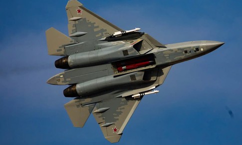 Chiến đấu cơ Su-57 Nga gặp rủi ro gì khi xuất hiện tại Ukraine?