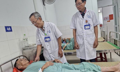 11 người nhập viện sau bữa trưa tại trung tâm chăm sóc người cao tuổi ở Đà Nẵng