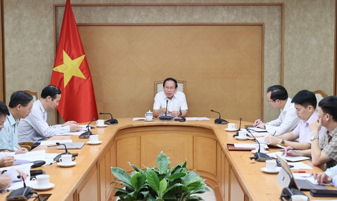 Phó Thủ tướng chỉ đạo khẩn về tình trạng thiếu sách giáo khoa cục bộ