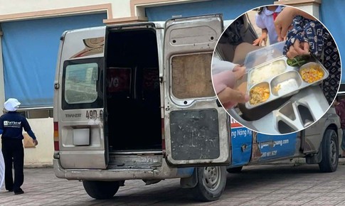 10h30 tan học nhưng học sinh phải chờ đến hơn 13h mới được ăn trưa
