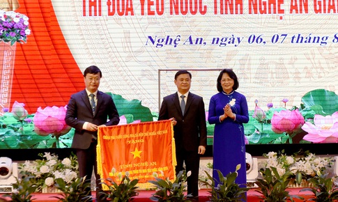 Đổi mới, s&#225;ng tạo, thi đua x&#226;y dựng Nghệ An ph&#225;t triển nhanh, bền vững