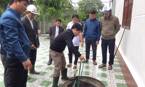 Vệ sinh môi trường sau lũ