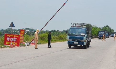 Y&#234;u cầu xử l&#253; nghi&#234;m vụ việc c&#225;ch ly tại nh&#224; vẫn l&#224;m l&#226;y bệnh cho nhiều người