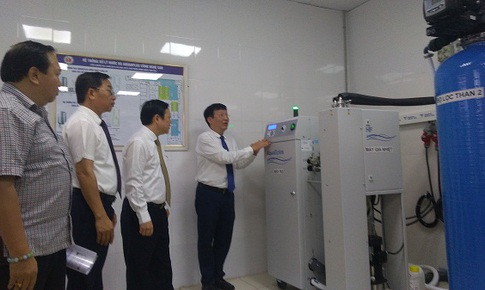 Khánh thành hệ thống lọc nước thẩm thấu ngược công nghệ cao trong lọc máu