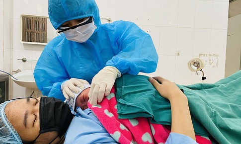 Quảng Bình: 2 sản phụ sinh con an toàn trong khu cách ly