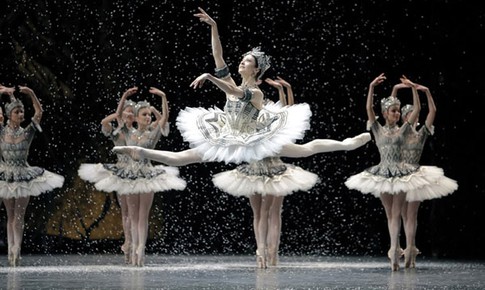 Ngỡ trong chốn thần tiên với vở diễn Giselle của Paris Ballet