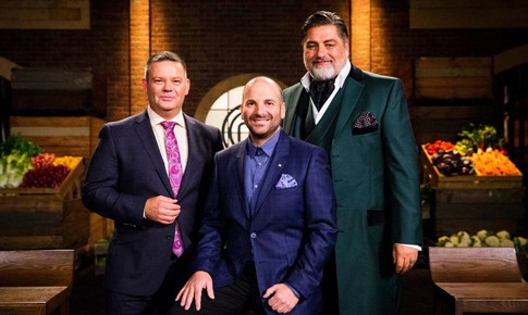 3 gi&#225;m khảo MasterChef Australia rời chương tr&#236;nh v&#236; ch&#234; &#237;t tiền