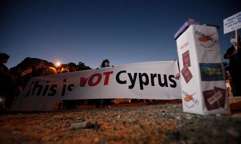 Ch&#226;u &#194;u “tu&#253;t c&#242;i” Cyprus v&#224; Malta về chương tr&#236;nh “hộ chiếu v&#224;ng”