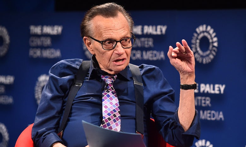 Huyền thoại Larry King qua đời sau thời gian chống chọi với bệnh COVID-19