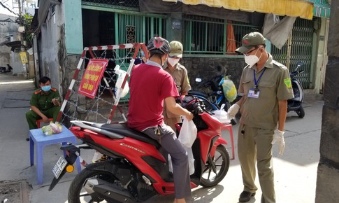 TP.HCM: Thực hiện song song giãn cách xã hội và xét nghiệm diện rộng