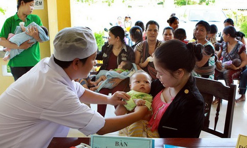 Tiêm nhiều loại vắc-xin trong một buổi có an toàn cho trẻ?