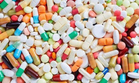 Mẹ nu&#244;i con b&#250; d&#249;ng tramadol c&#243; thể ảnh hưởng h&#244; hấp của trẻ