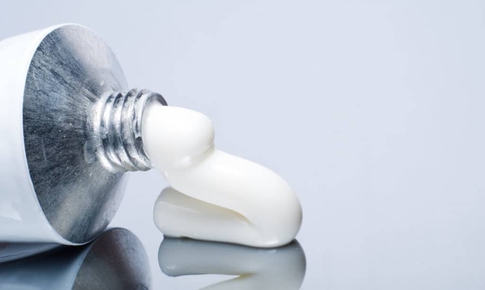 Cẩn trọng khi d&#249;ng miconazol trị nấm