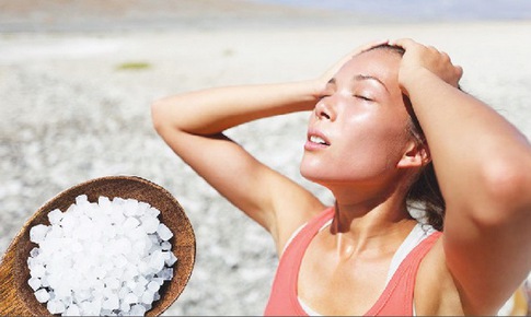 Cần bao nhiêu muối khi cơ thể vận động nhiều mùa nóng?