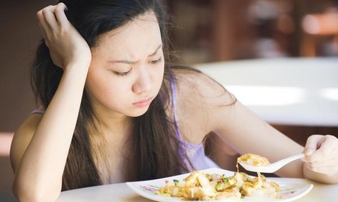 Nặng mặt buổi sáng do đâu?