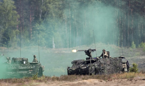 NATO thu h&#250;t th&#224;nh vi&#234;n mới v&#224; lo ngại của nước Nga