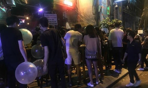 H&#224; Nội y&#234;u cầu xử l&#253; vi phạm li&#234;n quan đến b&#243;ng cười, shisha, cỏ Mỹ , tem giấy