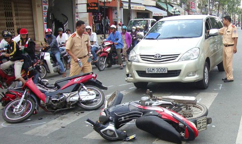 Hơn 100 người tử vong v&#236; tai nạn giao th&#244;ng trong 5 ng&#224;y nghỉ Tết