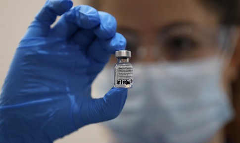 Mỹ sẽ triển khai ti&#234;m vắc xin ph&#242;ng COVID-19 trong v&#242;ng chưa đầy 24 giờ tới