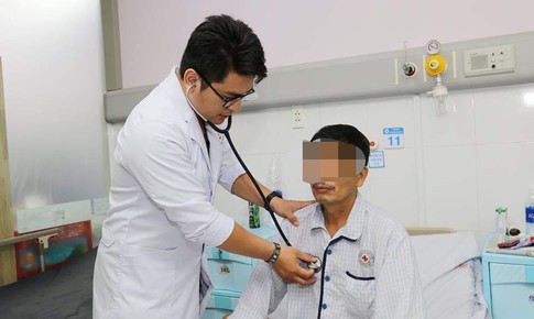 Ho sặc sục kéo dài suốt 3 năm vì một mảnh xương cá
