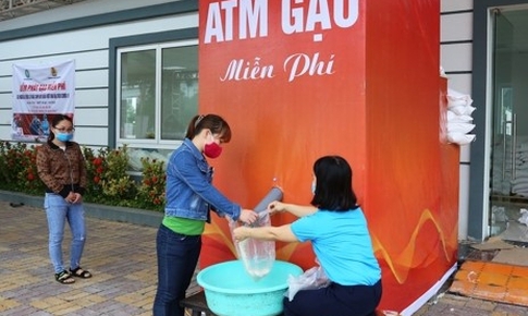 20 tấn gạo được chia sẻ đến c&#244;ng nh&#226;n lao động ngh&#232;o Bắc Ninh trong dịch COVID -19