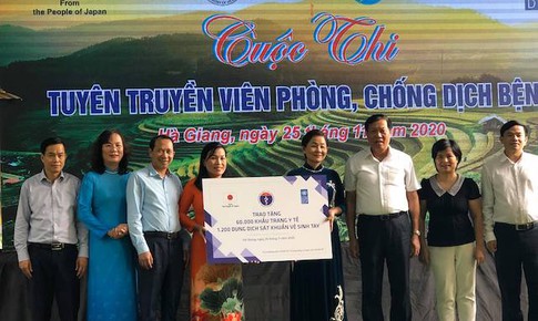 Truyền th&#244;ng ph&#242;ng, chống dịch COVID-19 cho c&#225;c tiểu thương d&#226;n tộc thiểu số tại H&#224; Giang