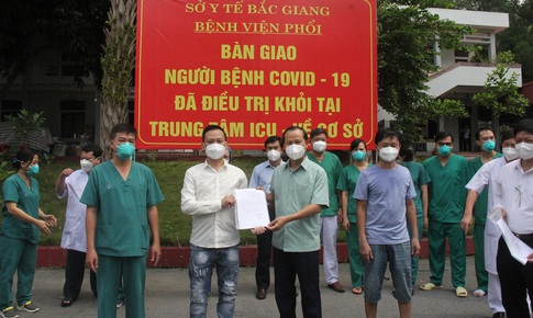 Bắc Giang: 2 ca COVID -19 điều trị tại khu Hồi sức t&#237;ch cực được xuất viện