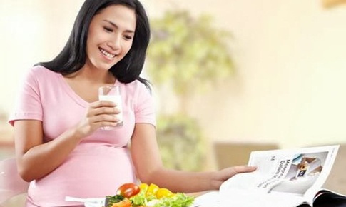 Những thực phẩm “t&#224;n nhẫn” với thai phụ