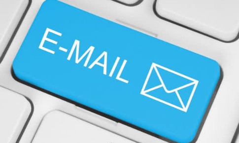 Cảnh b&#225;o t&#225;c hại khi kiểm tra email ngo&#224;i giờ l&#224;m việc