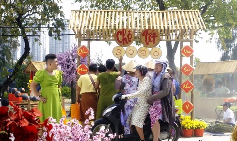 L&#253; giải sức h&#250;t Xu&#226;n kh&#244;ng m&#224;u
