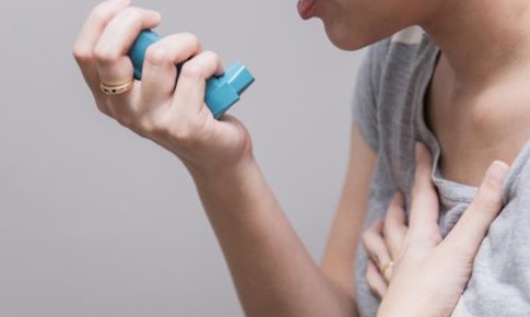 Lạm dụng thuốc cắt cơn, người bệnh hen nguy hiểm tính mạng
