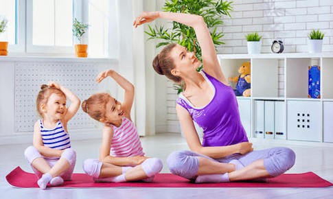 7 động t&#225;c yoga gi&#250;p bạn khỏe mạnh, trẻ trung