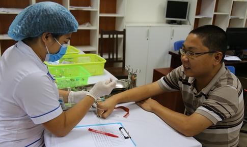 Hai lần chuẩn bị &quot;&#225;o quan&quot; v&#224; sự hồi sinh kỳ diệu của người đ&#224;n &#244;ng mắc bệnh m&#225;u kh&#243; đ&#244;ng