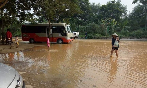 Vụ đường ống nước sạch sông Đà bị rò rỉ: Thủ tướng chỉ đạo kiểm tra, giải quyết kịp thời