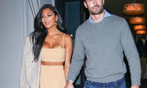 Nicole Scherzinger tái si tình