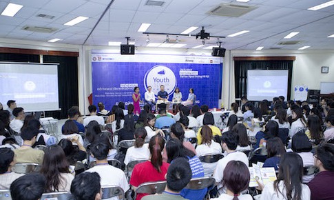 Amway Việt Nam đồng h&#224;nh c&#249;ng diễn đ&#224;n tiếng n&#243;i trẻ youthspeak 2019