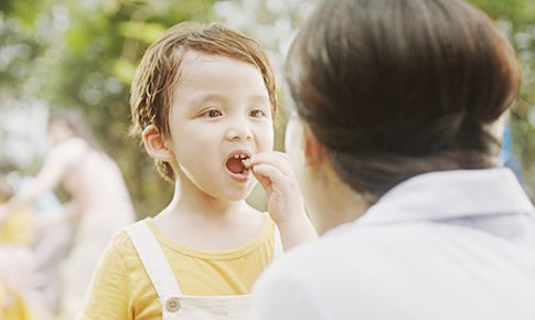Viên nhai men vi sinh - Vũ khí lợi hại giúp trẻ hết biếng ăn