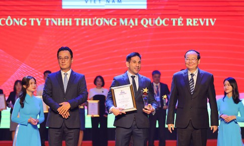 Reviv Vietnam được vinh danh Top “Thương hiệu h&#224;ng đầu Việt Nam 2020”