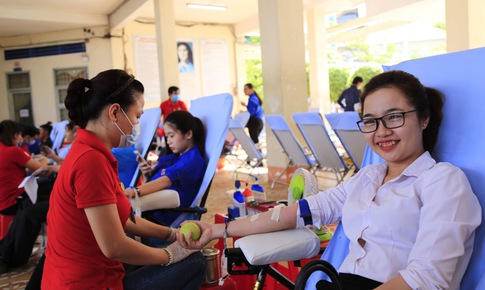 Ngày hội “Giọt hồng Đất Mũi” tại Cà Mau với 500 đơn vị máu chia sẻ yêu thương