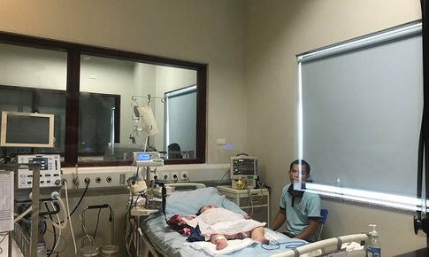 Cảnh b&#225;o: Từ một vết xước nhỏ, b&#233; g&#225;i 17 th&#225;ng bị suy đa tạng