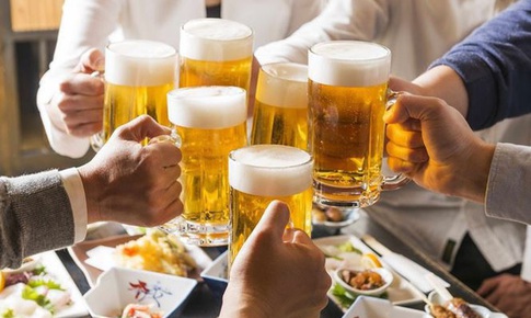 Rượu - bia trên 15 độ cồn sẽ cấm quảng cáo?