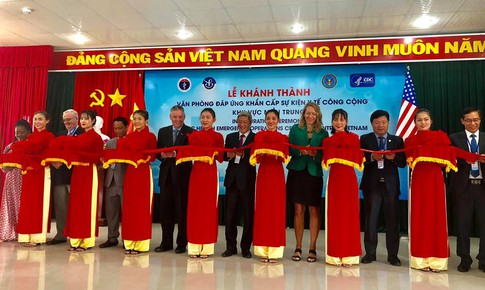 Việt Nam-Hoa Kỳ kh&#225;nh th&#224;nh trung t&#226;m đ&#225;p ứng khẩn cấp y tế miền Trung