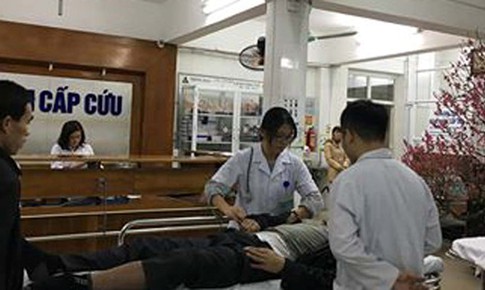 M&#249;ng 1 tết Canh T&#253;: Số ca tai nạn do ph&#225;o nổ kh&#225;m, cấp cứu tăng 34%