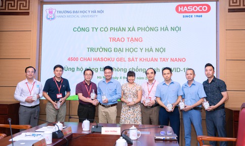 &quot;Tiếp sức&quot; ph&#242;ng chống dịch COVID-19 cho Trường Đại học Y H&#224; Nội