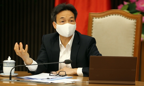 Phó Thủ tướng Vũ Đức Đam gửi tri ân "những người đã luôn luôn quên mình, bảo vệ sức khỏe nhân dân"