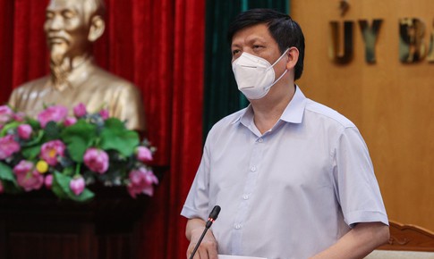 Diễn biến dịch COVID-19 kh&#225;c biệt: Bộ trưởng Bộ Y tế y&#234;u cầu Bắc Giang mạnh mẽ, quyết liệt, đặt trong trạng th&#225;i b&#225;o động cao nhất