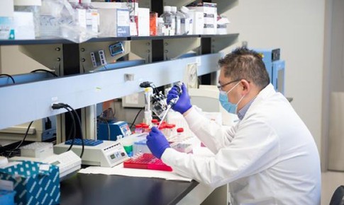 Vaccine đường mũi: Hy vọng mới trong phòng dịch COVID-19