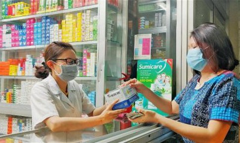 N&#226;ng cao nhận thức người d&#226;n kh&#244;ng mua, dự trữ thuốc ph&#242;ng, trị COVID-19