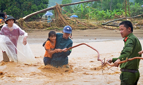 Y&#234;n B&#225;i thiệt hại nghi&#234;m trọng do b&#227;o lũ