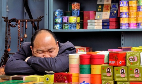 Từ bỏ những th&#243;i quen v&#224;o ban đ&#234;m c&#243; thể ngăn ngừa việc tăng c&#226;n